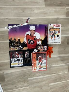 NHL Philadelphia Flyers Orange Black White Wall Décor Poster Set